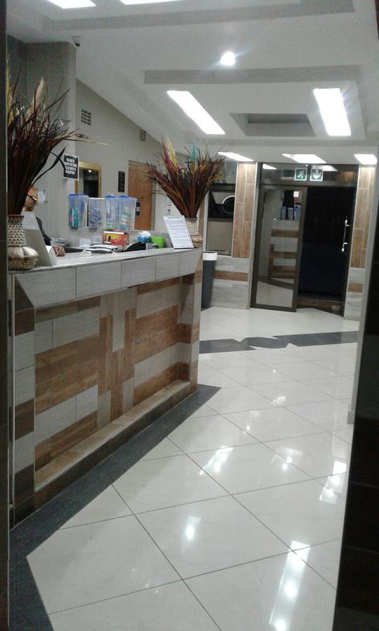 Central Lodge Hotels Йоханесбург Екстериор снимка